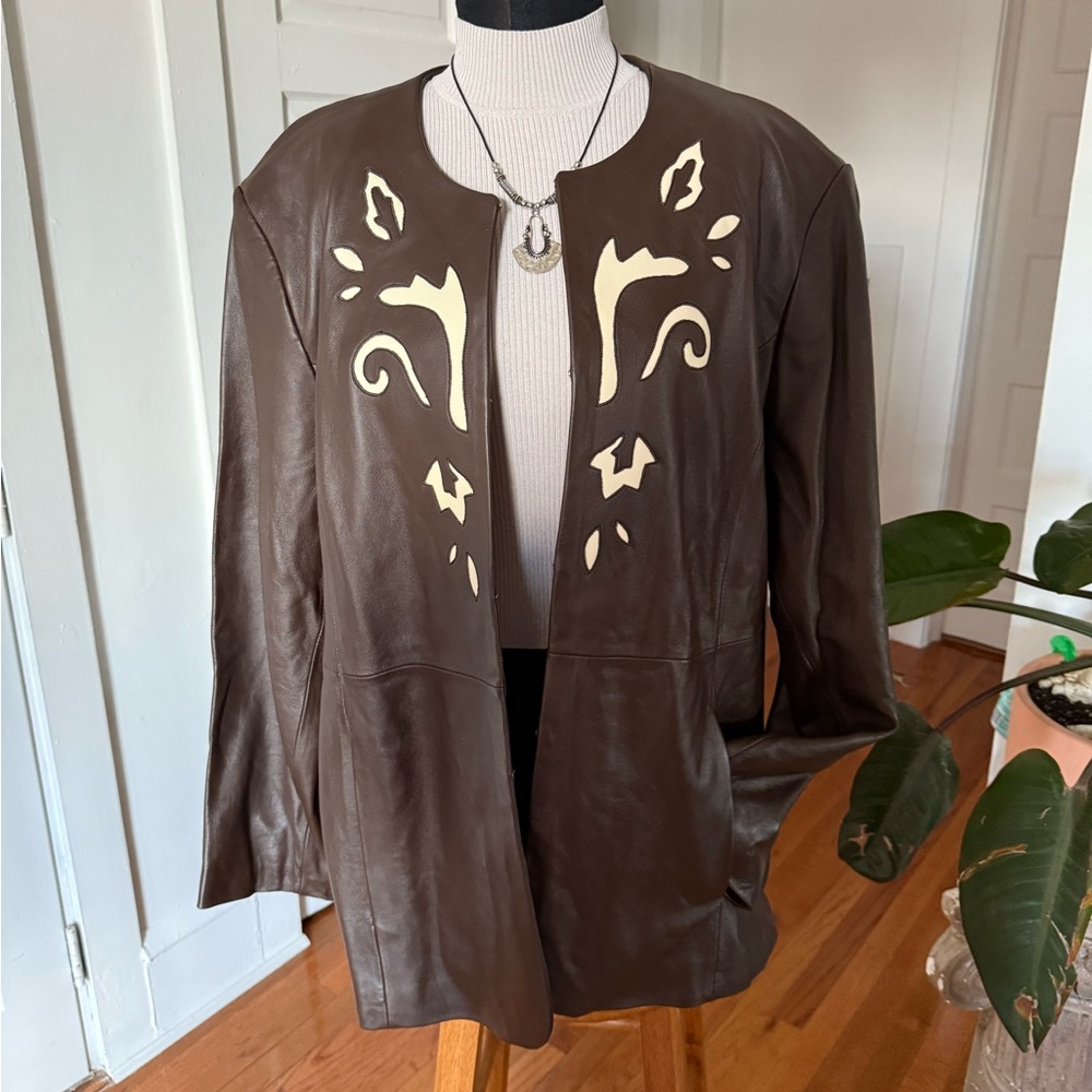 Pamela McCoy Dark Brown Leather Jacket with Cream Details - Picture 2 of 4